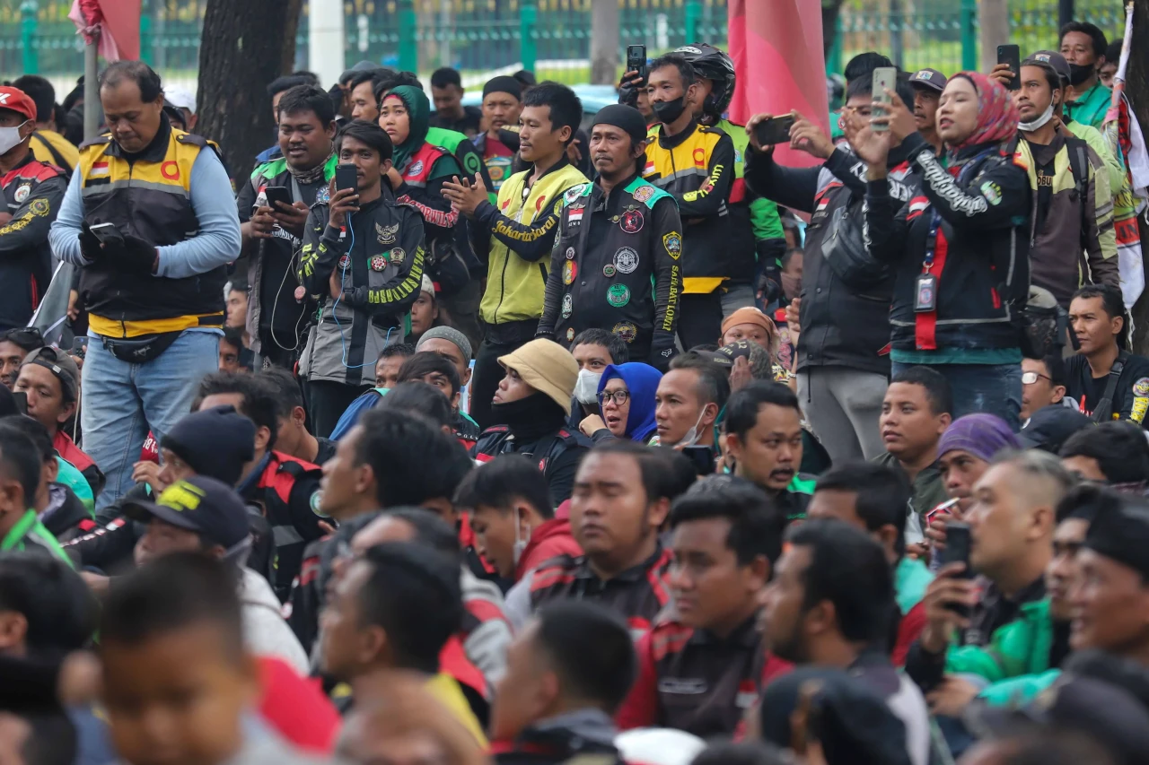Tolak Jalan Berbayar,...