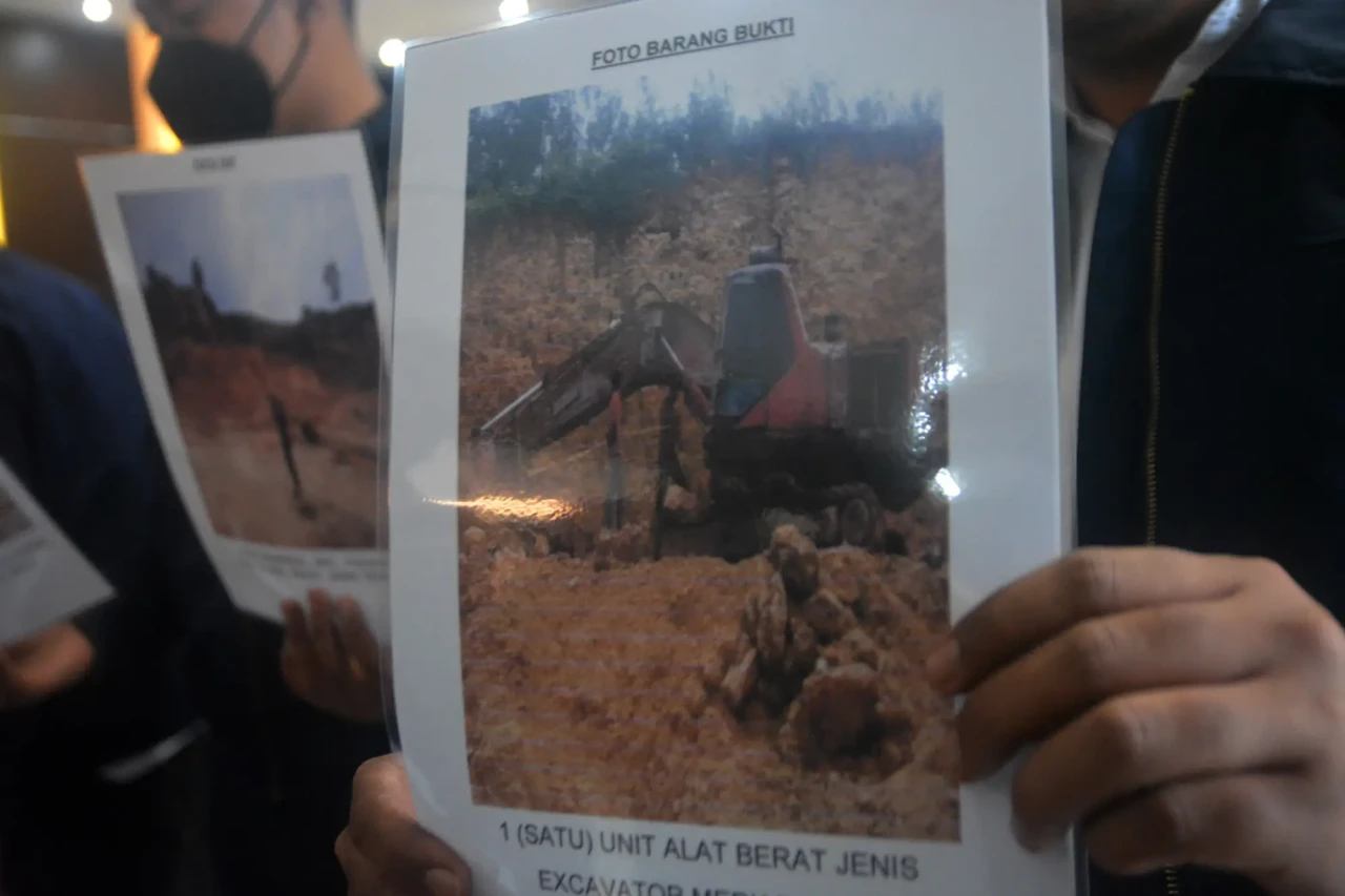 Polda Jateng Tutup 2...
