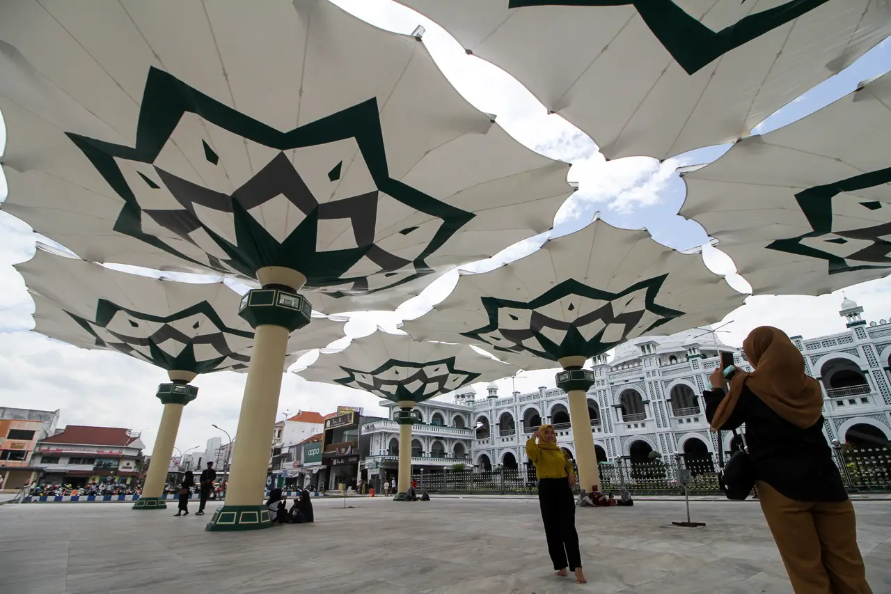 Wisata Payung Madinah...