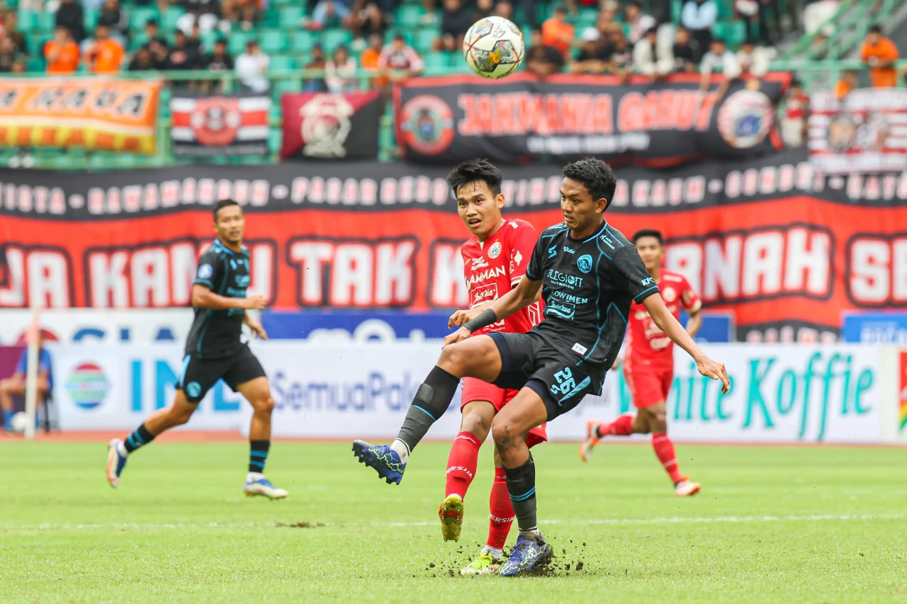 Persija Jakarta Sikat...