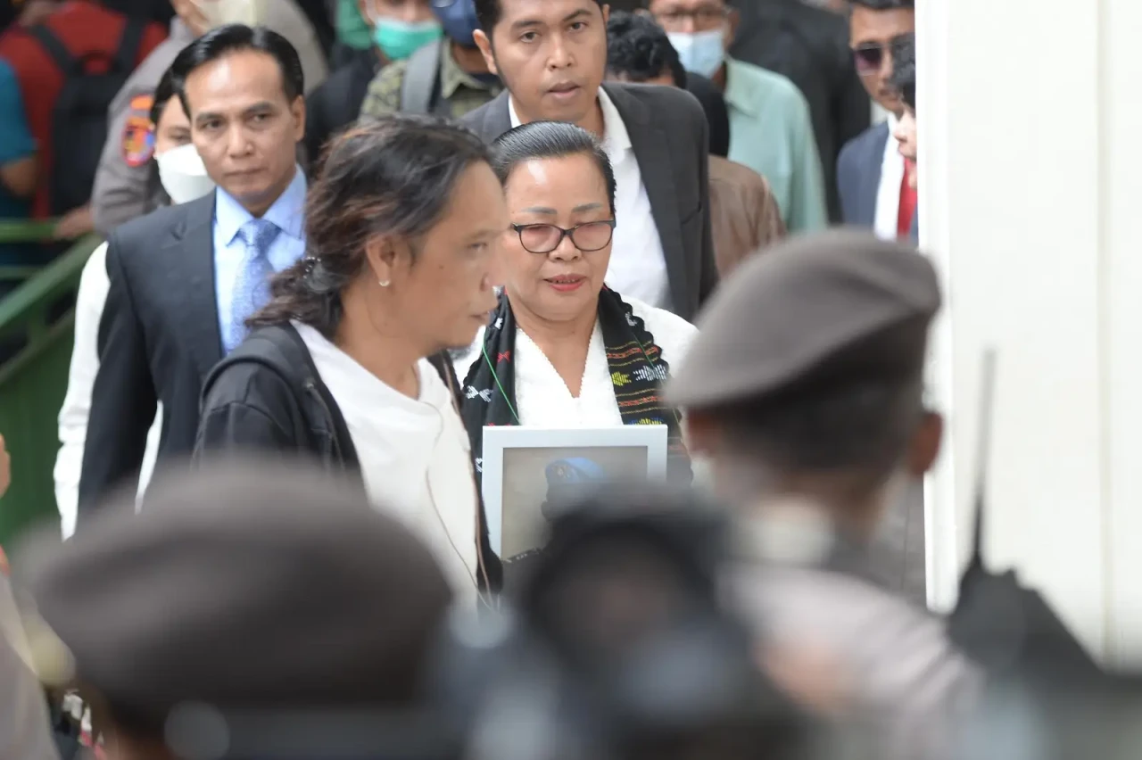 Saksikan Sidang Vonis...