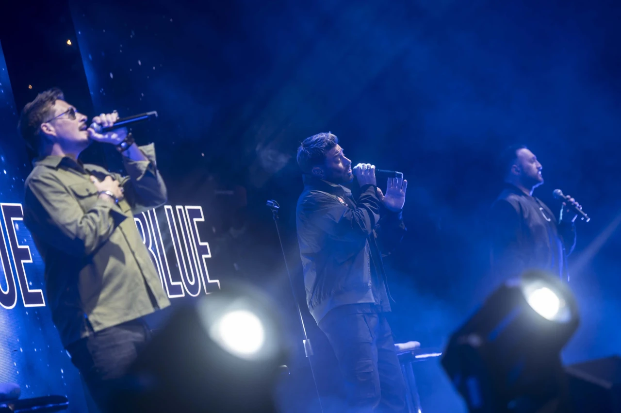 Konser Blue Bius Fans...