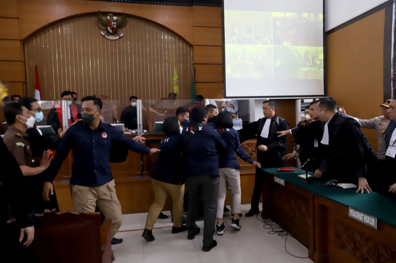 Detik-detik Richard...