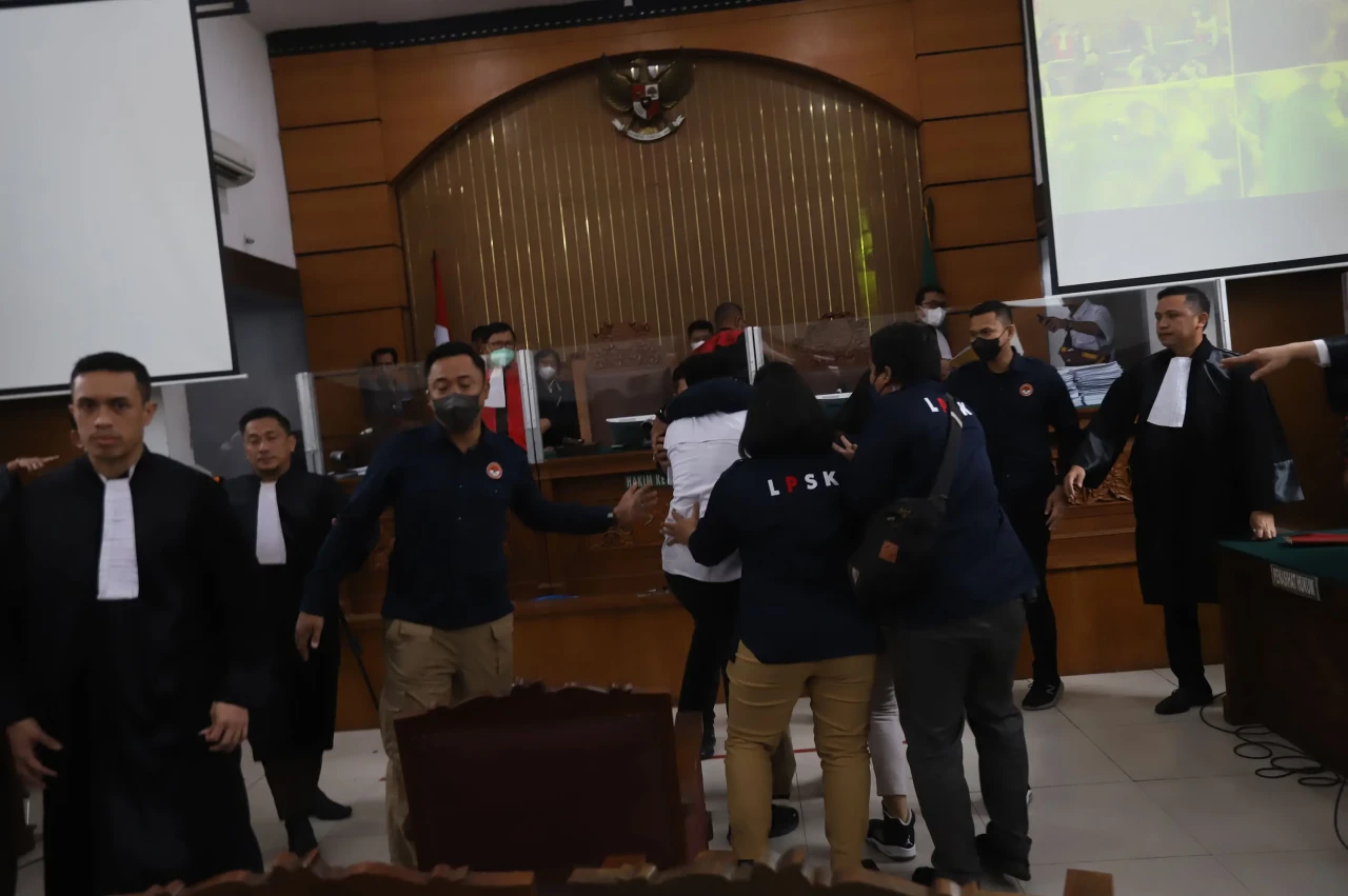 Detik-detik Richard...