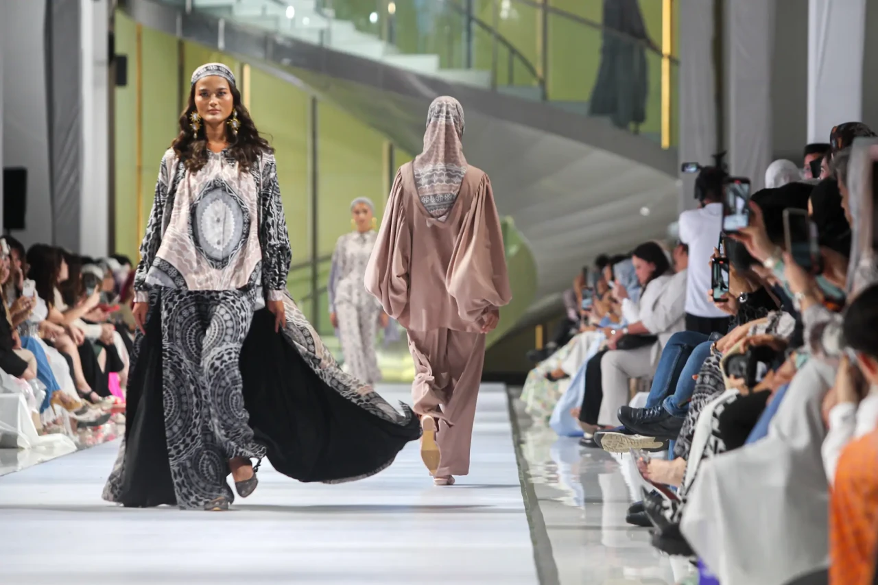 Mandjha Hijab Karya...