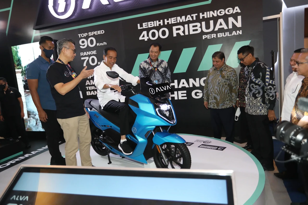 Presiden Jokowi Buka...