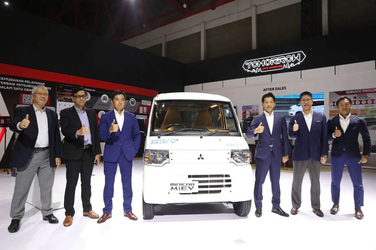 Mitsubishi XFC Concept...