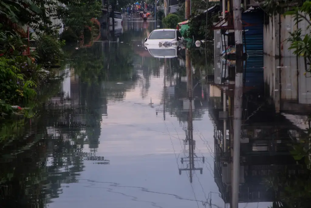 Banjir Kepung Kota Solo,...