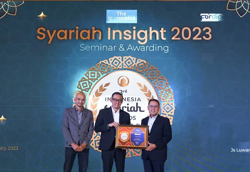 Bank DKI Syariah Raih...