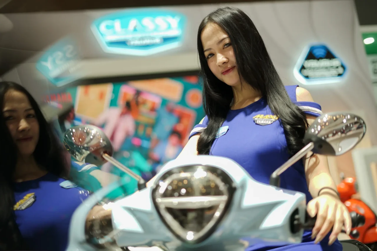 Pesona SPG Cantik di...