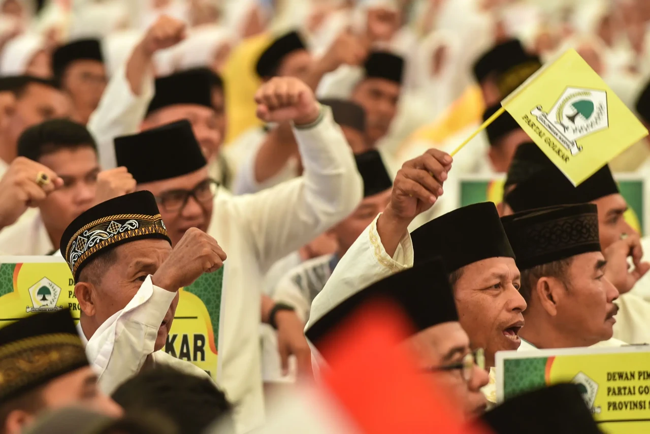 Airlangga Hartarto Hadiri...