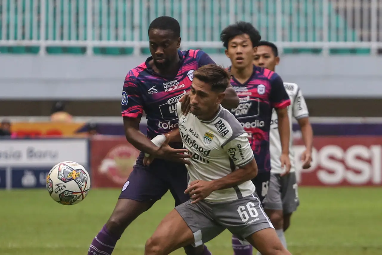 Rans Nusantara FC Dikalahkan...