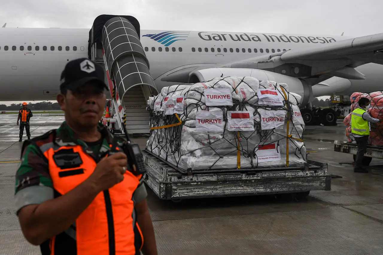 Presiden Jokowi Melepas...