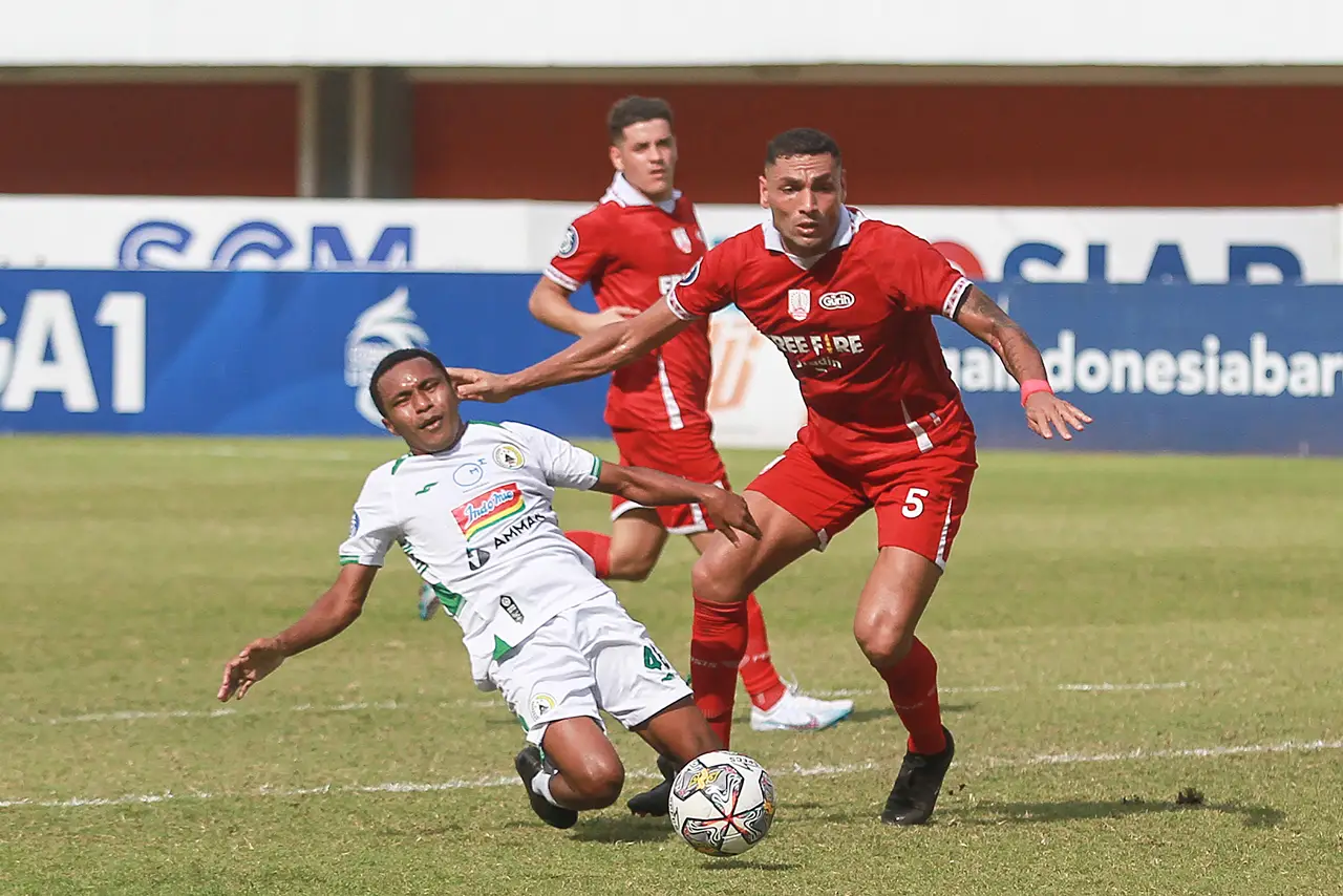 Persis Solo Habisi PSS...
