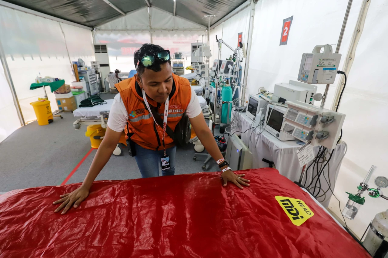 Melihat Trauma Center...