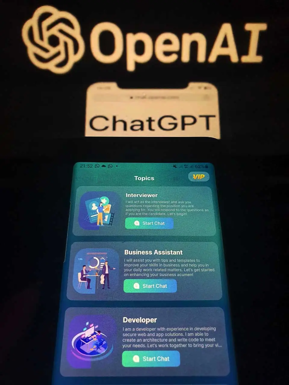 Penggunaan ChatGPT Semakin...
