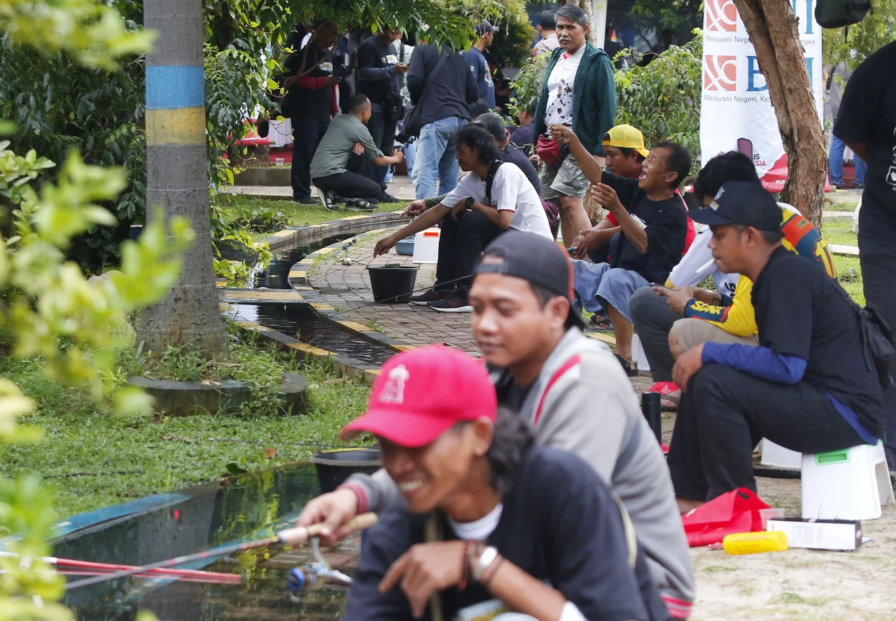 Sambut Hari Pers Nasional,...