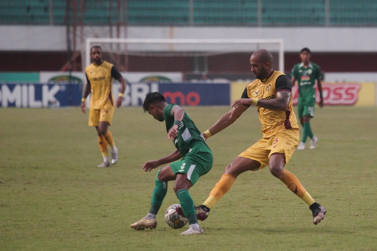 Persikabo Kalahkan PSS...