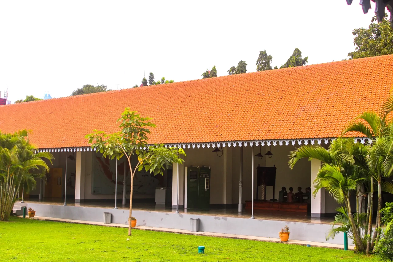 Berkunjung ke Museum...
