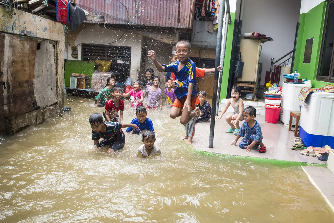Jakarta Kembali Dikepung...