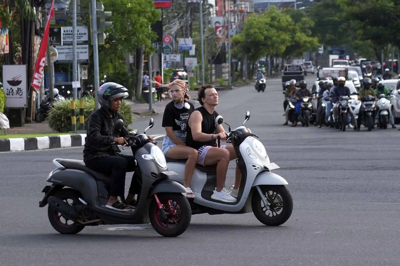 Begini Kelakuan Buruk...