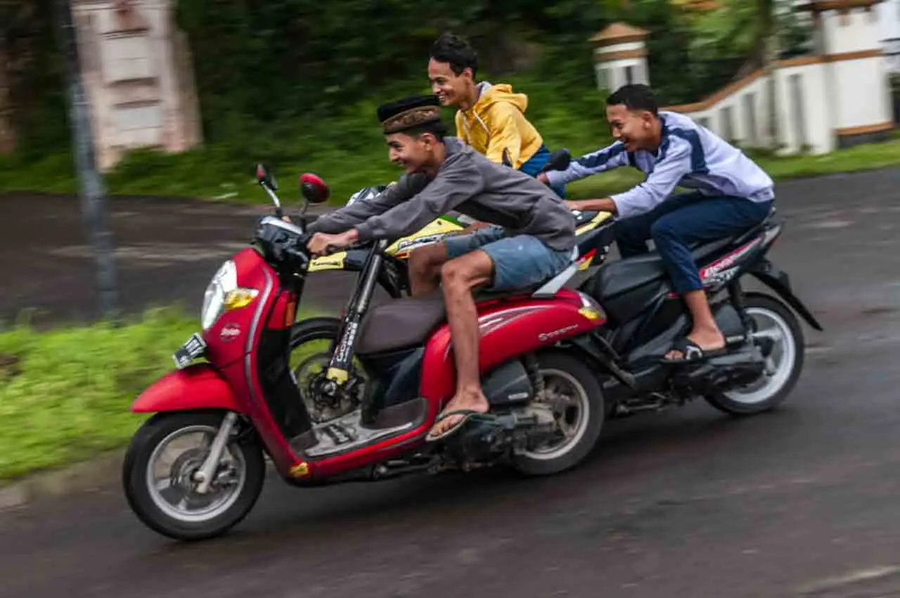 Aksi Balap Liar di Pandeglang...