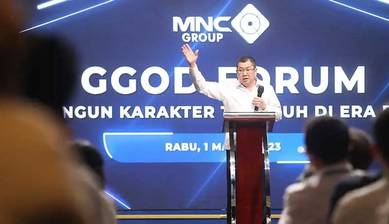 Hary Tanoesoedibjo Hadiri...