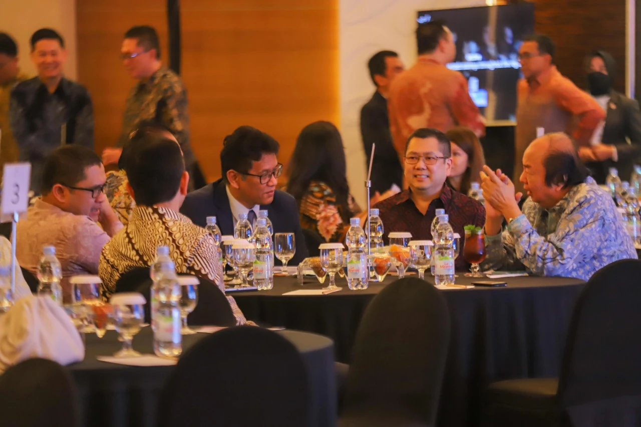 Hary Tanoesoedibjo Hadiri...