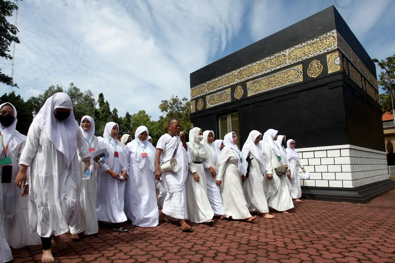 Siswa SMK Belajar Manasik...