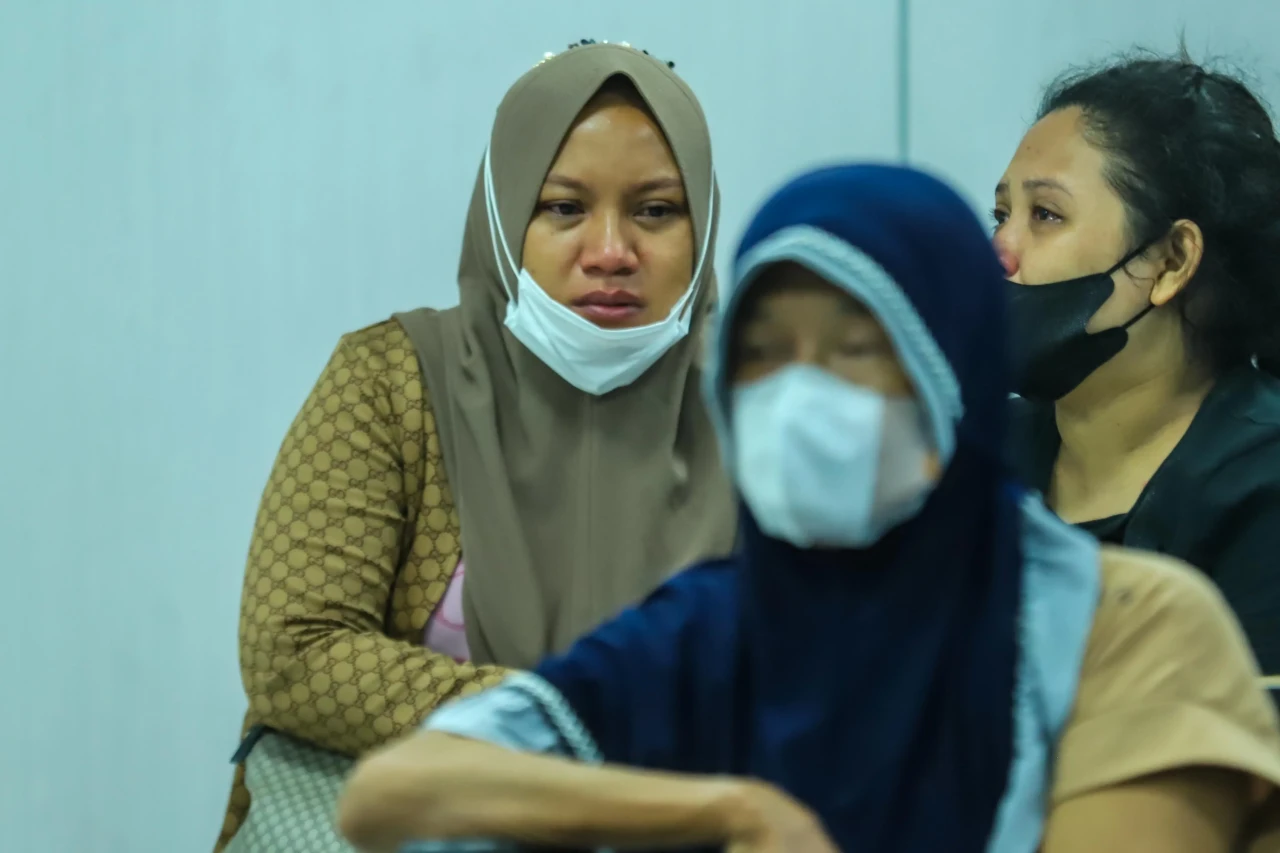 Tangis Histeris Keluarga...