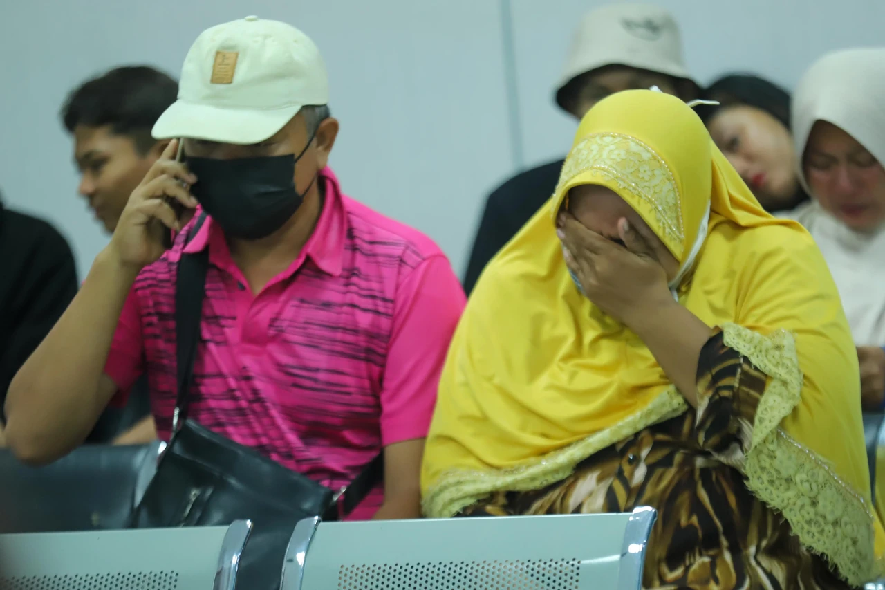 Tangis Histeris Keluarga...