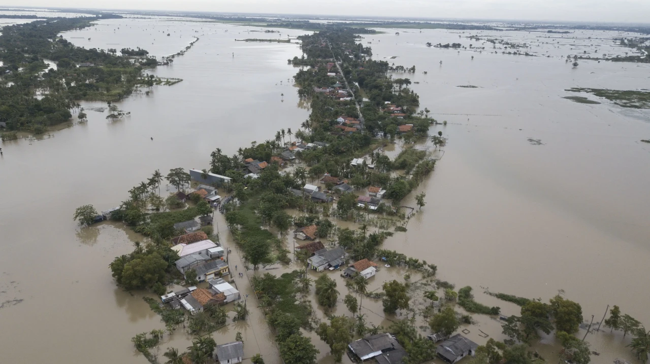 Banjir Parah Rendam...