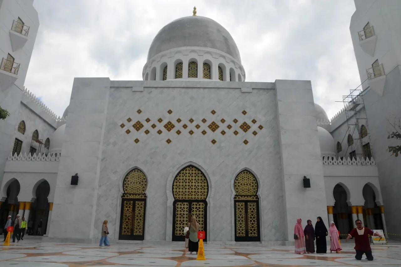 Salat Jumat Perdana...