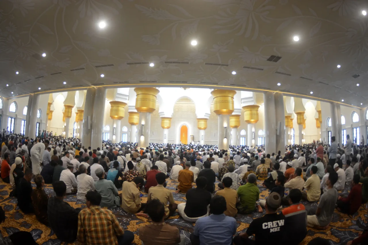 Salat Jumat Perdana...