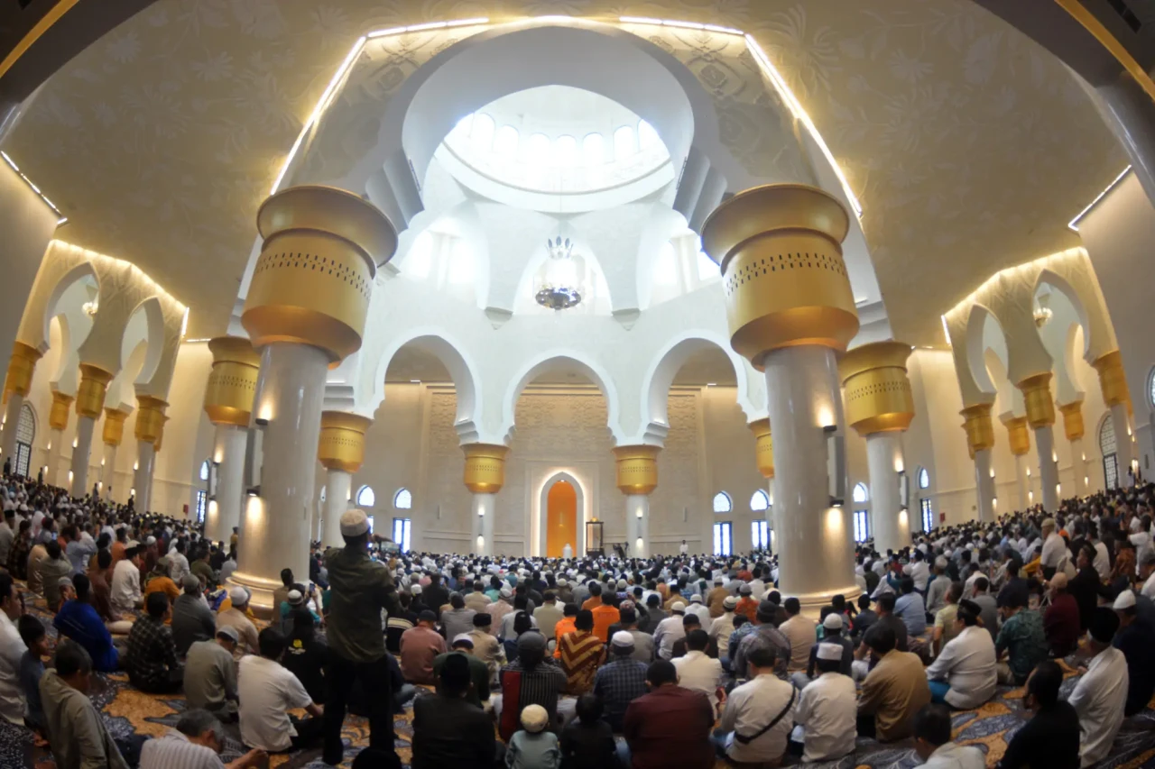 Salat Jumat Perdana...