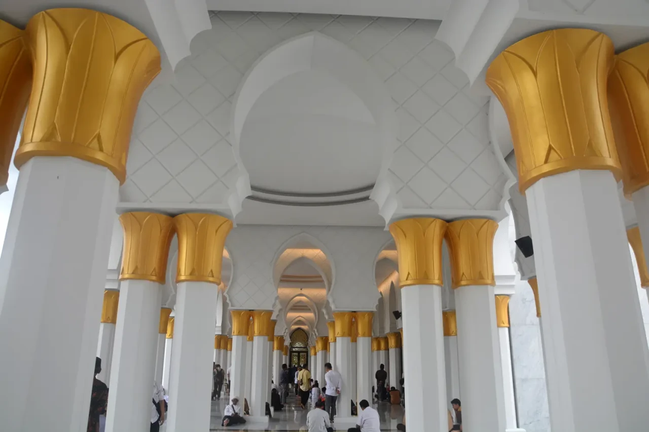 Salat Jumat Perdana...