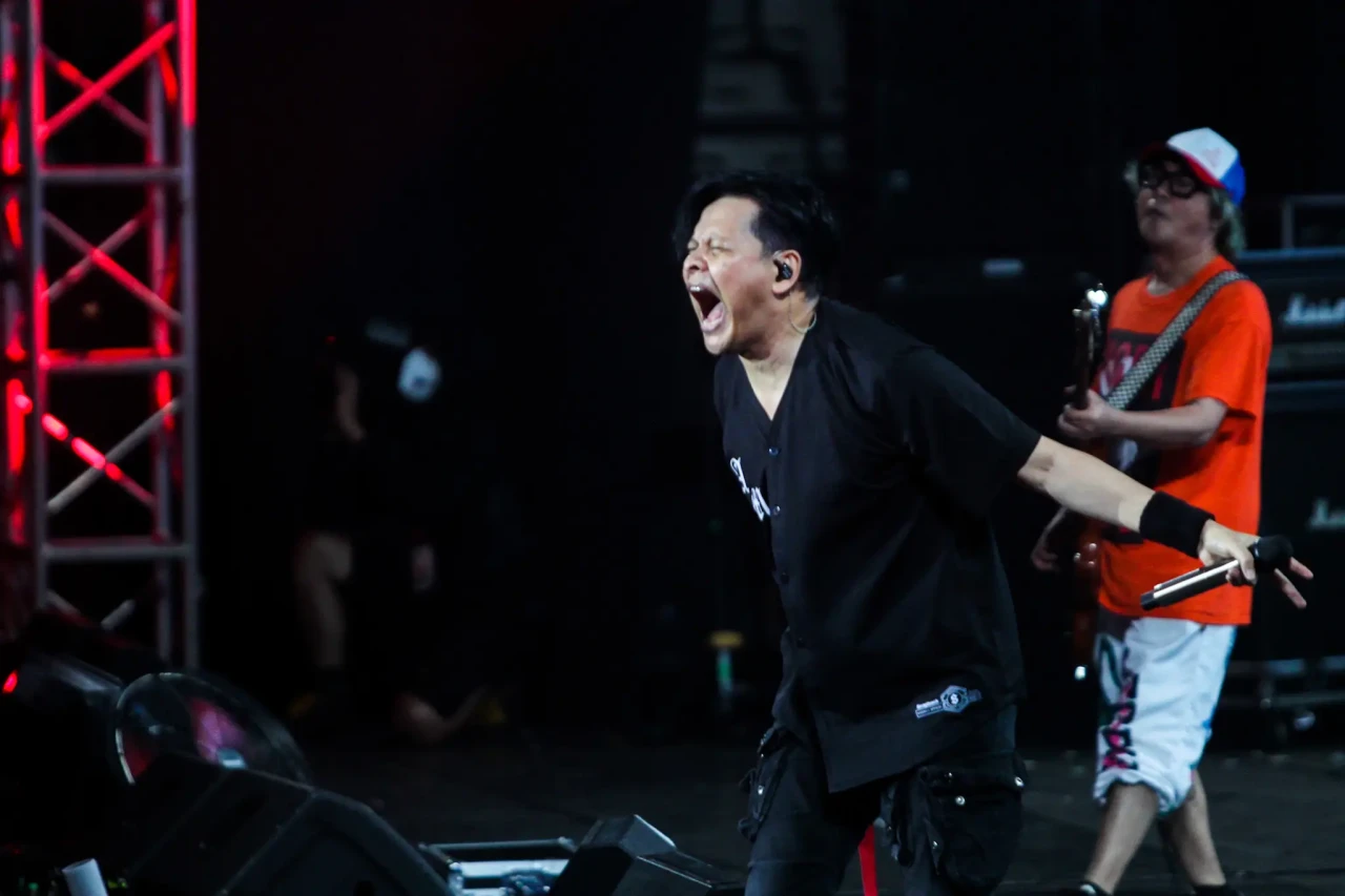 Penampilan GIGI Guncang...