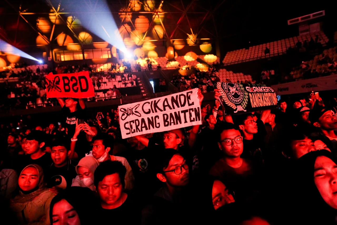 Aksi Panggung Slank...