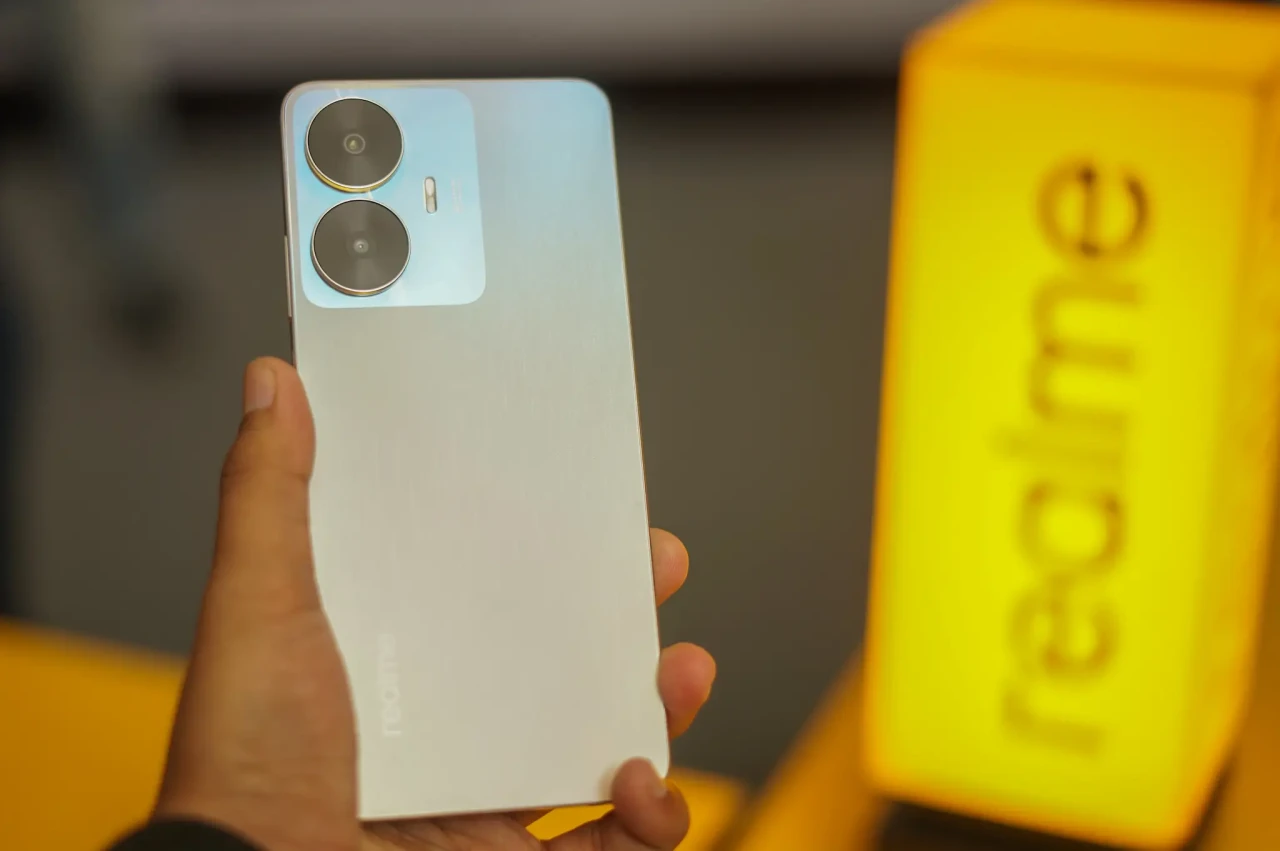 Peluncuran Realme C55...
