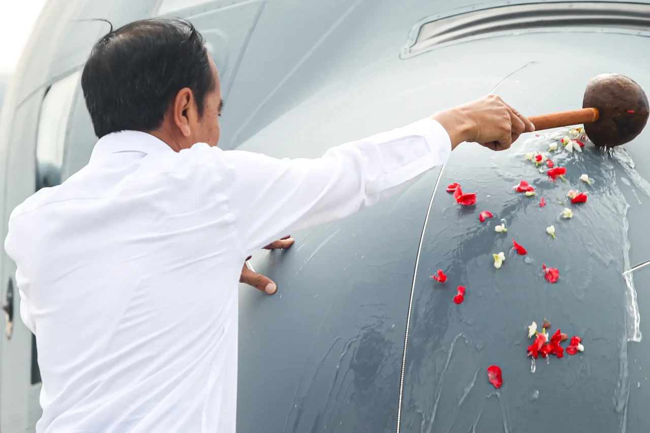 Presiden Jokowi Hadiri...