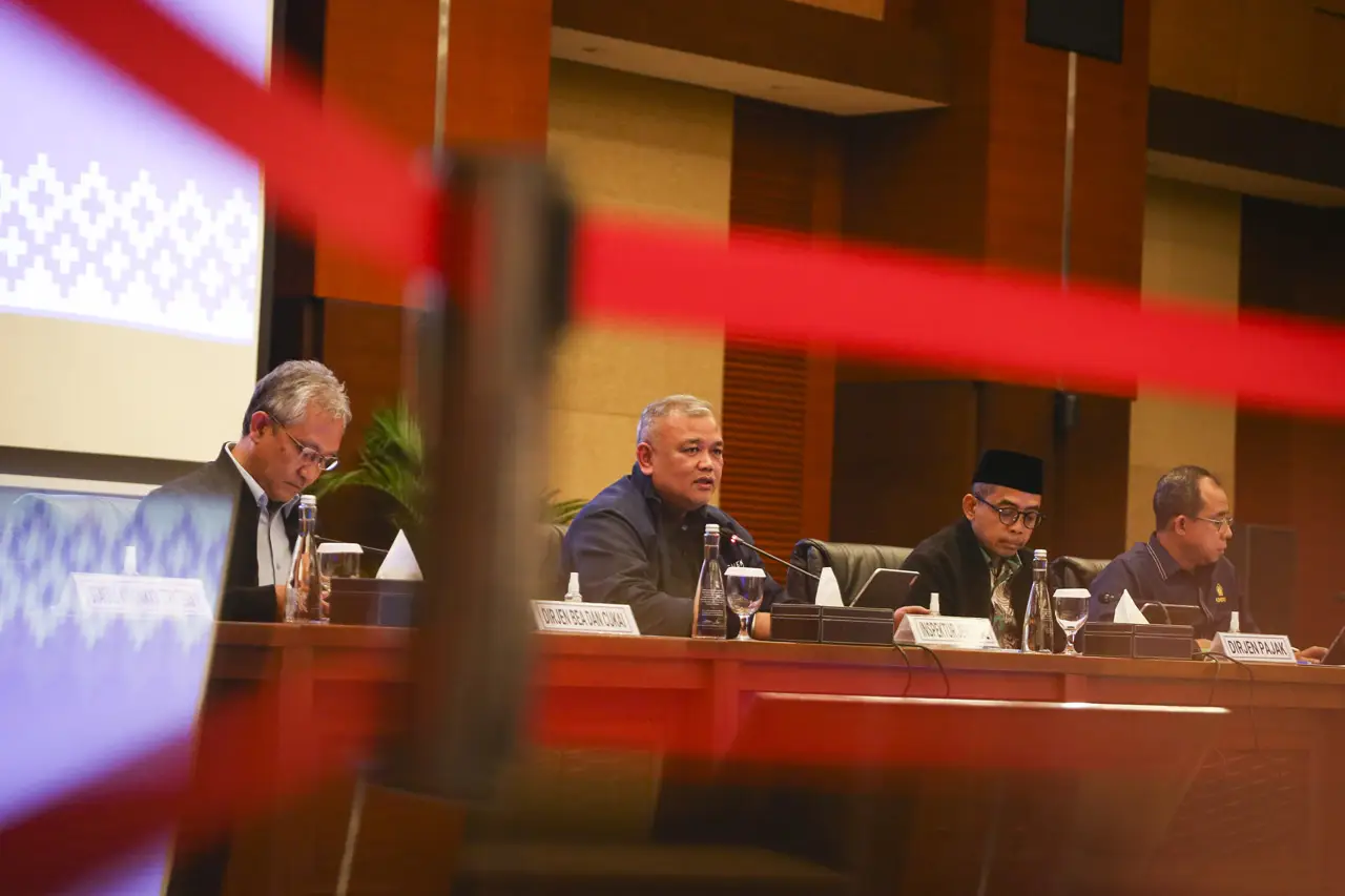 Kemenkeu Resmi Berhentikan...