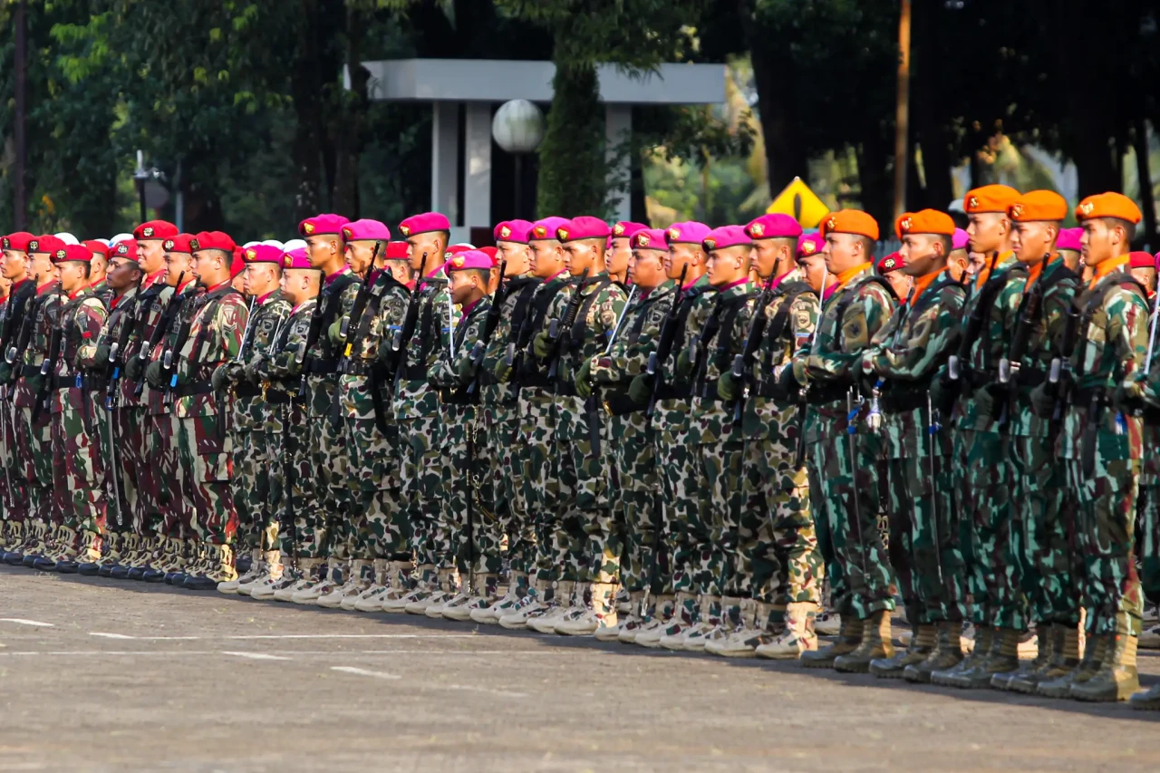 Panglima TNI Pimpin...