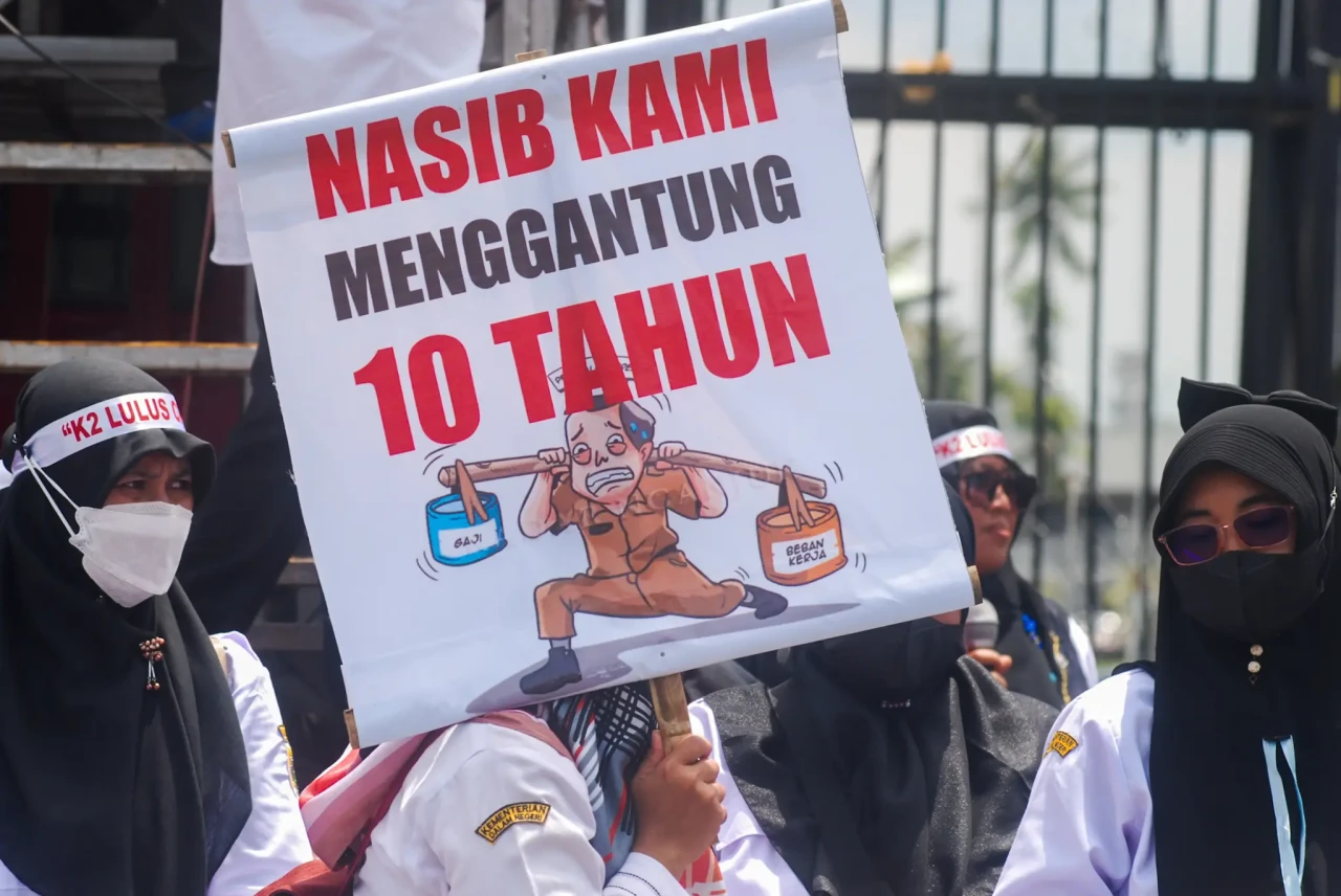 Ratusan Honorer Klaten...
