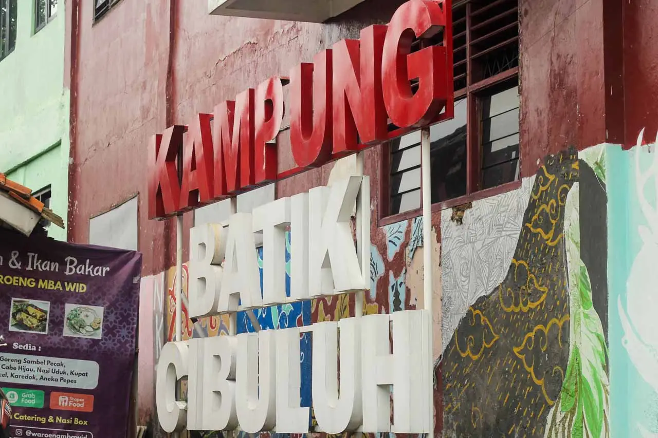 Menelusuri Kampung Batik...