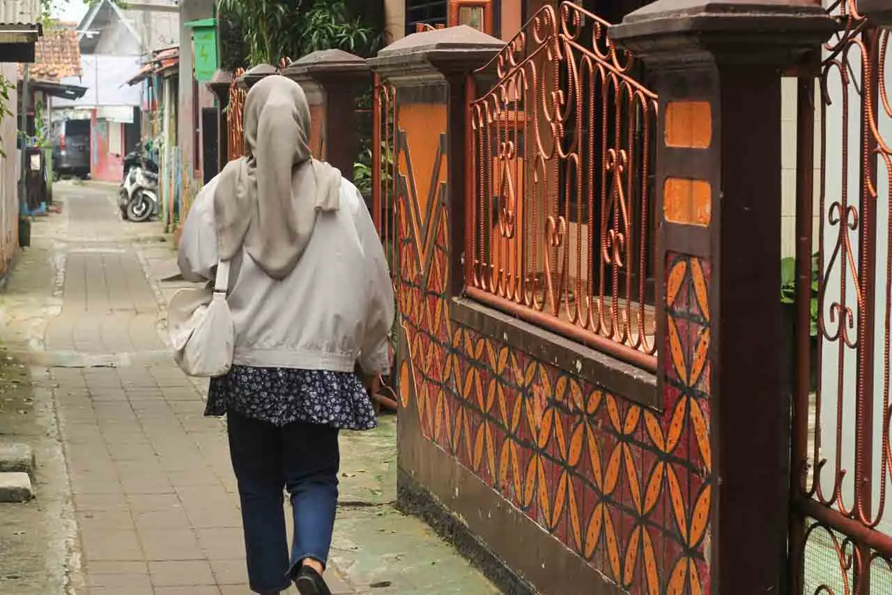 Menelusuri Kampung Batik...