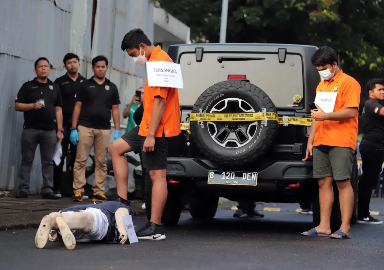 Usai Injak Kepala David,...