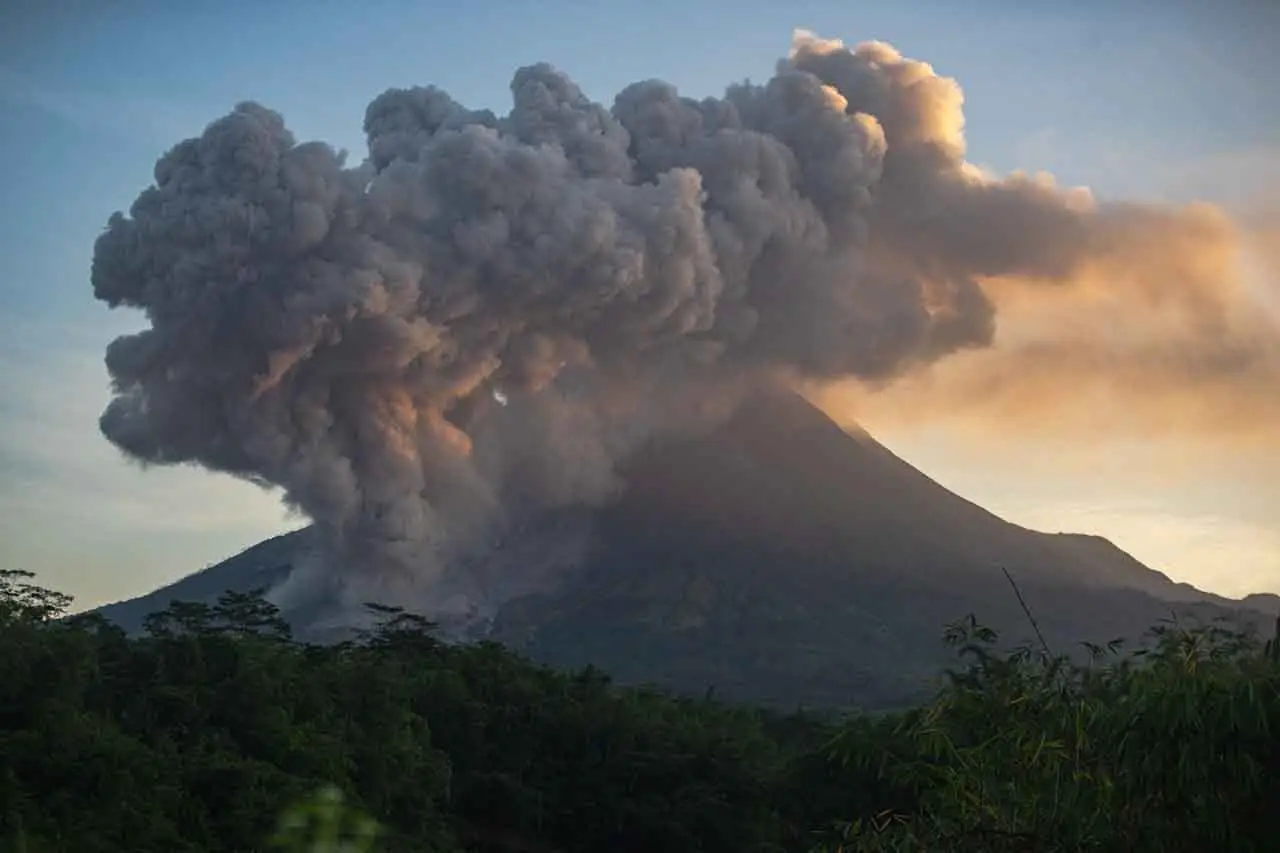 Penampakan Gunung Merapi...