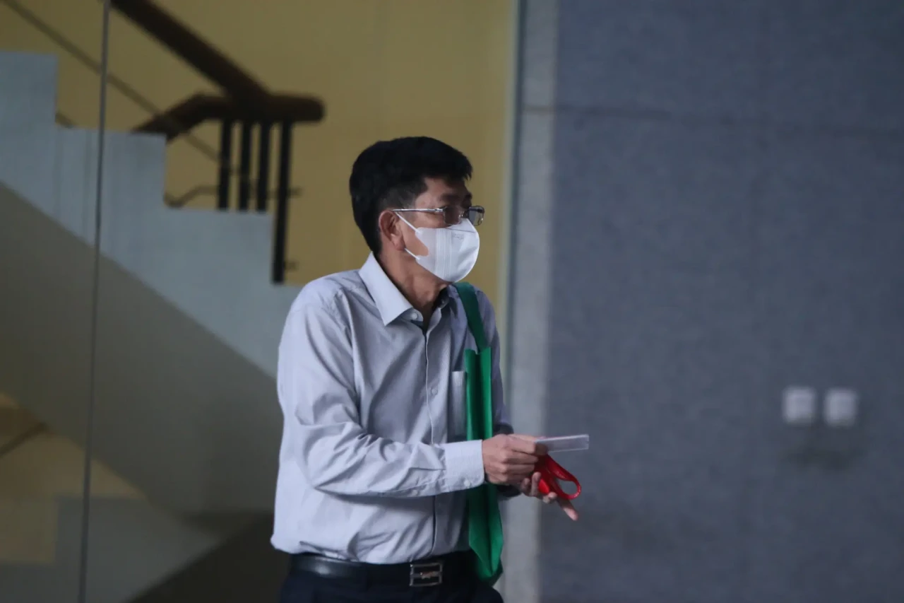 Kepala Kantor Pajak...