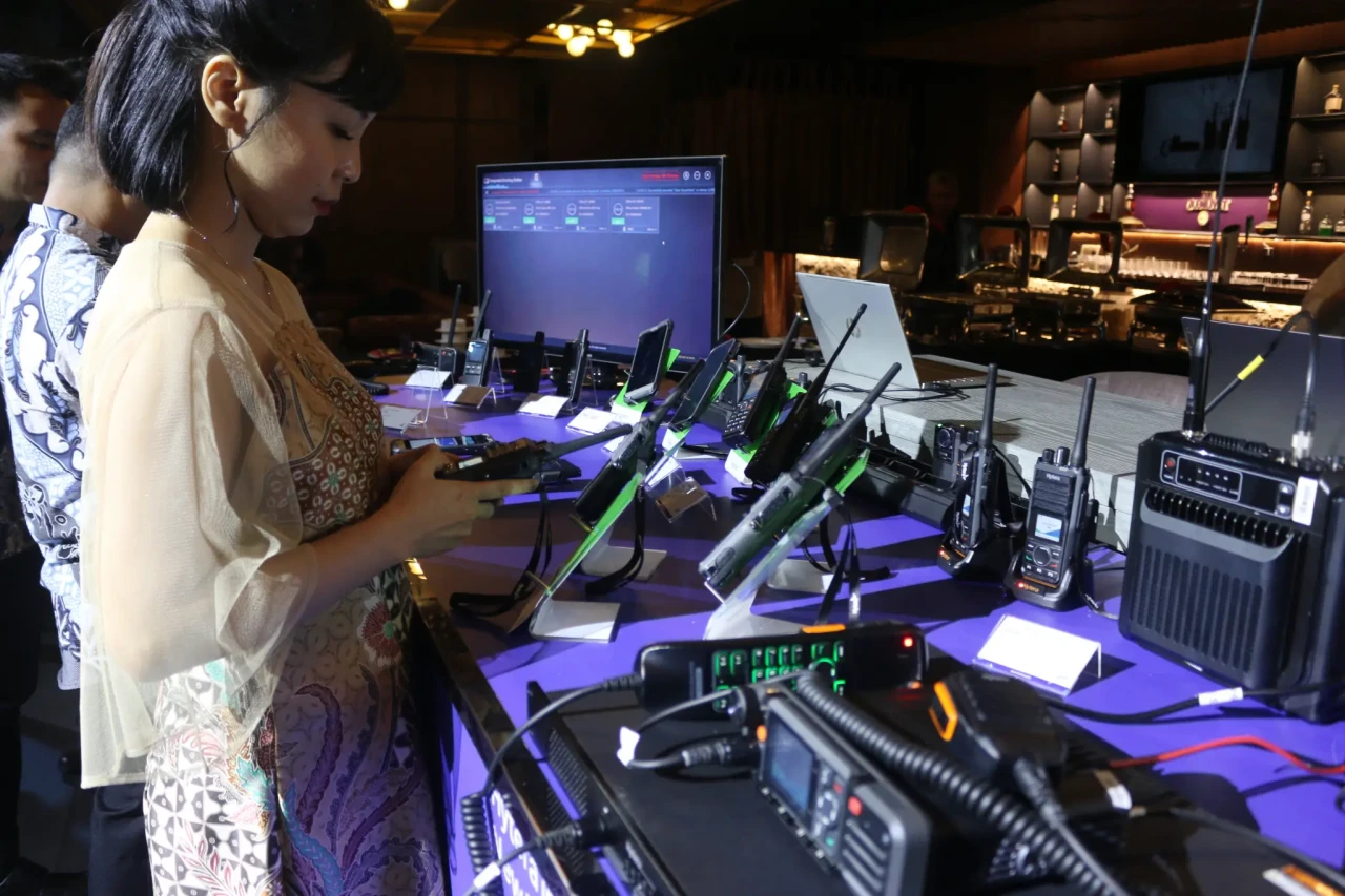 Hytera Luncurkan Dua...