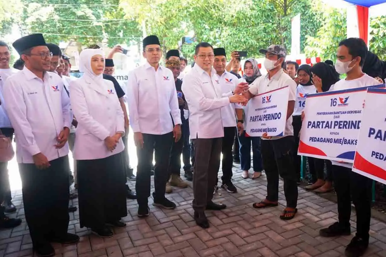 HT Resmikan Kantor Badan...
